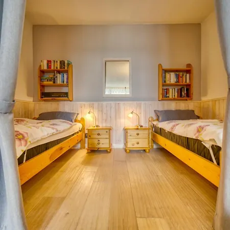 - Haus G, App 0g0708 Apartment